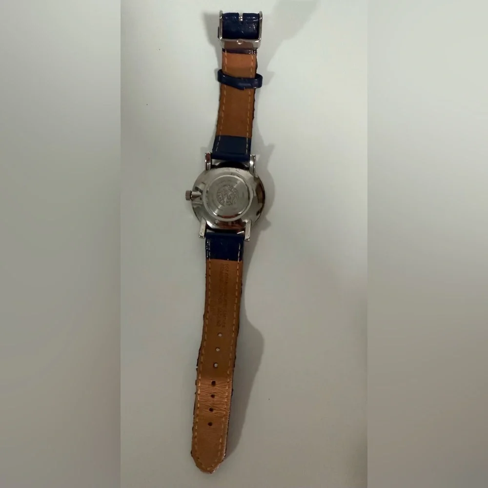Anne Klein Silver Tone MOP Dial Watch blue needs new battery’s